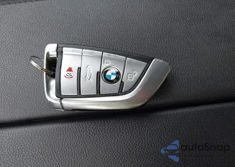 2020 BMW 530I xDrive z USA, uszkodzony, nr VIN WBAJR7C01LCD65529